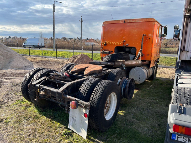 MACK INTERNATIONAL FSG 385 - Tractor unit: picture 4 MACK INTERNATIONAL FSG 385 - Tractor unit: picture 4