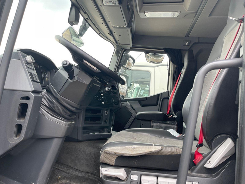 Renault T-460 euro6 BIG-ADR!!! - Tractor unit: picture 3 Renault T-460 euro6 BIG-ADR!!! - Tractor unit: picture 3