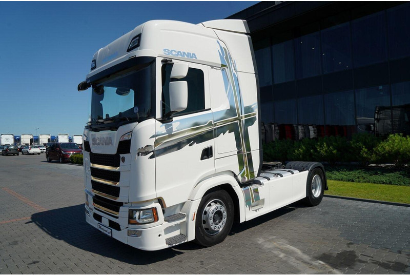 Scania S 500 / RETARDER / FULL AIRMATIC / OPONY 100% / NAVI / PO KONTRA - Tractor unit: picture 5 Scania S 500 / RETARDER / FULL AIRMATIC / OPONY 100% / NAVI / PO KONTRA - Tractor unit: picture 5