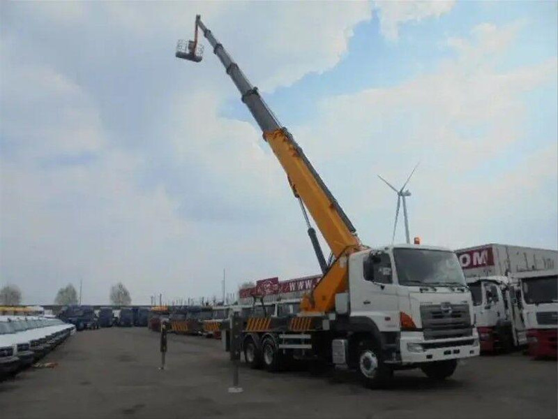 Hino 700 3441 6X4 Emelőkosaras 22,8m - Truck, Crane truck: picture 1 Hino 700 3441 6X4 Emelőkosaras 22,8m - Truck, Crane truck: picture 1