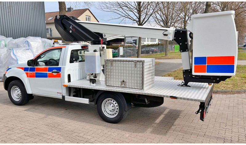 Isuzu D-Max 4x4 Lifting basket - Klubb K26 -12m - Truck, Crane truck: picture 4 Isuzu D-Max 4x4 Lifting basket - Klubb K26 -12m - Truck, Crane truck: picture 4