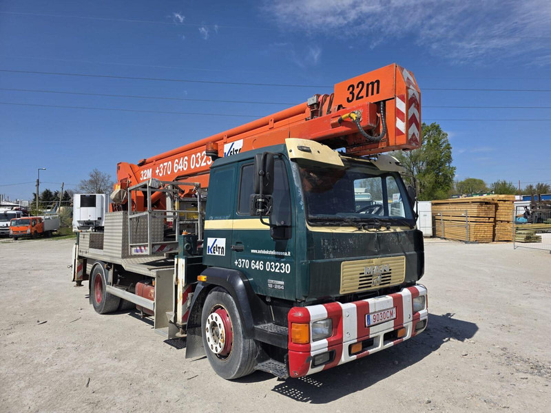 MAN 18.264 Multitel ALU 32m - Truck, Crane truck: picture 2 MAN 18.264 Multitel ALU 32m - Truck, Crane truck: picture 2