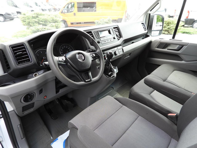 Volkswagen CRAFTER - Box truck: picture 2 Volkswagen CRAFTER - Box truck: picture 2