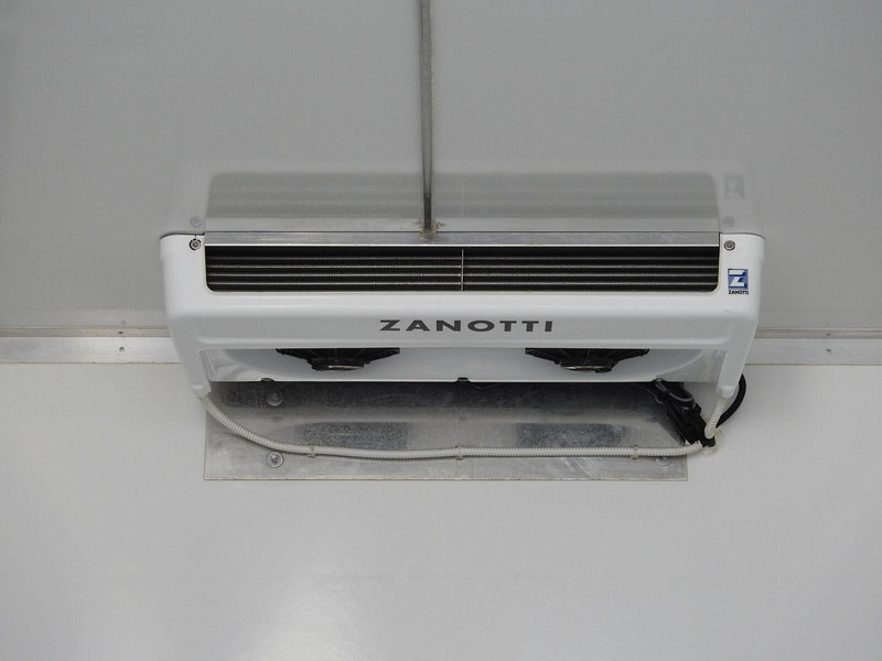 Refrigerated van Volkswagen Crafter REGRIGERATOR BOX -5*C 8 PALLETS HEATING FUNCTION: picture 19 Refrigerated van Volkswagen Crafter REGRIGERATOR BOX -5*C 8 PALLETS HEATING FUNCTION: picture 19