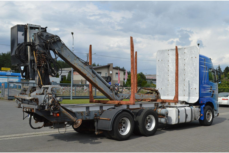 Volvo FH 13 520 FOR TRANSPORTING WOOD - Timber truck, Crane truck: picture 4 Volvo FH 13 520 FOR TRANSPORTING WOOD - Timber truck, Crane truck: picture 4