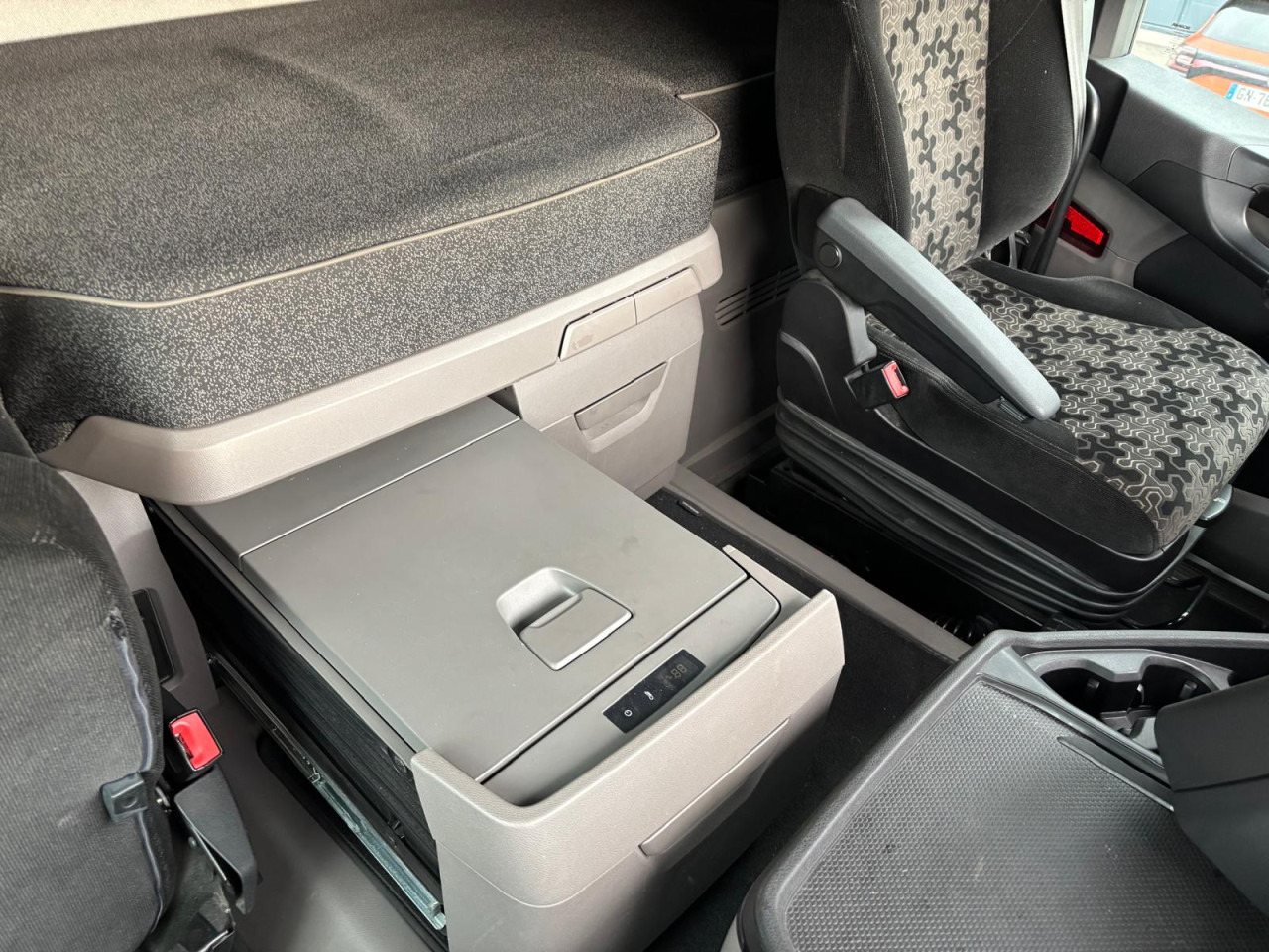 SCANIA R 500 A4x2NA - Tractor unit: picture 3 SCANIA R 500 A4x2NA - Tractor unit: picture 3