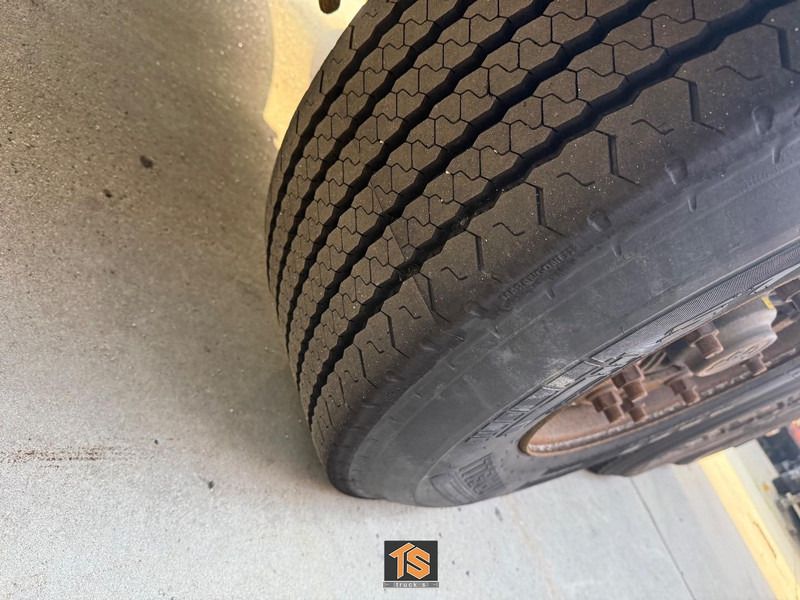 Krone COOL LINER CARRIER VECTOR 1550 - DISC BRAKES - TOP! - Refrigerator semi-trailer: picture 3 Krone COOL LINER CARRIER VECTOR 1550 - DISC BRAKES - TOP! - Refrigerator semi-trailer: picture 3