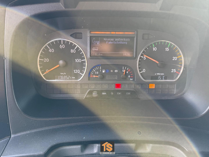 Tractor unit Mercedes-Benz Axor 1840 MP3 - MANUAL - TOP TRUCK: picture 12