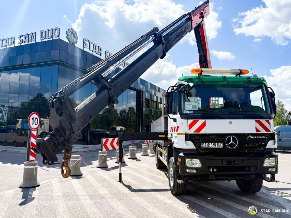 Mercedes-Benz ACTROS 2044A 4x4 Palfinger PK 20002 hds Crane - Crane truck: picture 4 Mercedes-Benz ACTROS 2044A 4x4 Palfinger PK 20002 hds Crane - Crane truck: picture 4