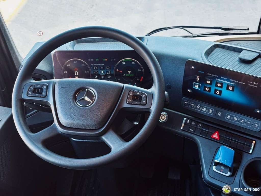 Leasing of  Mercedes-Benz  ACTROS 3351 NEW 6x4 Fassi F485 Crane Mercedes-Benz  ACTROS 3351 NEW 6x4 Fassi F485 Crane: picture 17 Leasing of  Mercedes-Benz  ACTROS 3351 NEW 6x4 Fassi F485 Crane Mercedes-Benz  ACTROS 3351 NEW 6x4 Fassi F485 Crane: picture 17