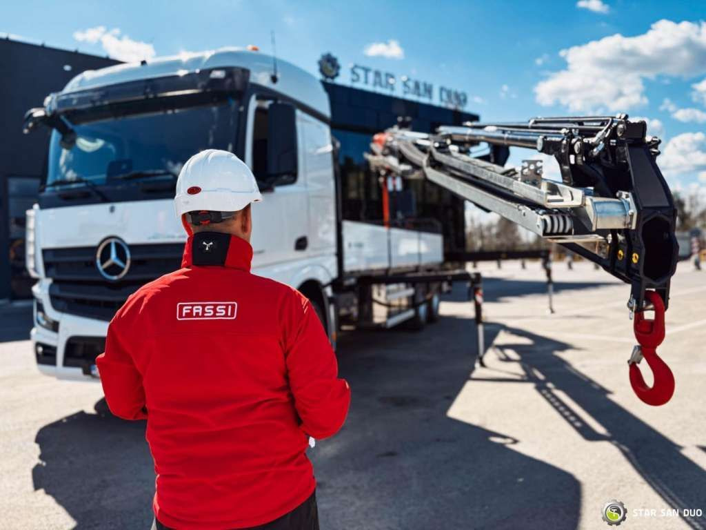 Leasing of  Mercedes-Benz  ACTROS 3351 NEW 6x4 Fassi F485 Crane Mercedes-Benz  ACTROS 3351 NEW 6x4 Fassi F485 Crane: picture 8 Leasing of  Mercedes-Benz  ACTROS 3351 NEW 6x4 Fassi F485 Crane Mercedes-Benz  ACTROS 3351 NEW 6x4 Fassi F485 Crane: picture 8