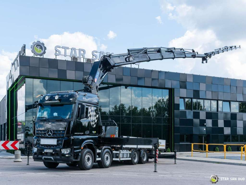 Mercedes-Benz AROCS 3251 8x4 HMF 8520 Fly Jib Winch - Crane truck: picture 3 Mercedes-Benz AROCS 3251 8x4 HMF 8520 Fly Jib Winch - Crane truck: picture 3