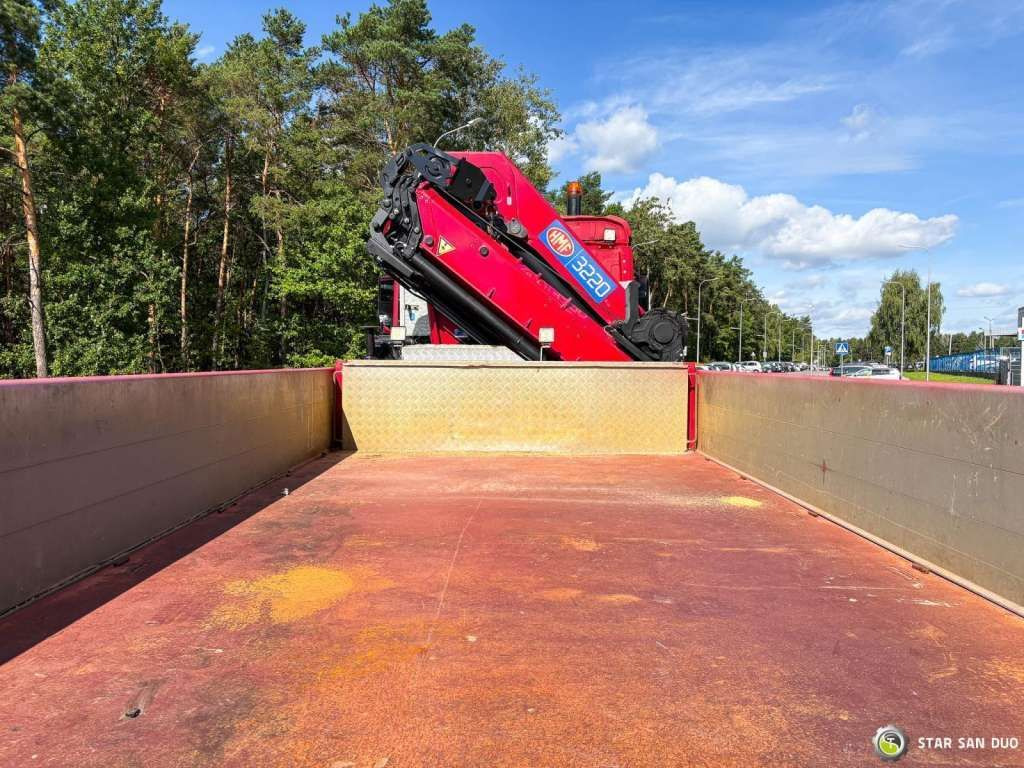 Crane truck Mercedes-Benz  AROCS 3345 6x6 HMF 3220 Winch Crane tipper: picture 9