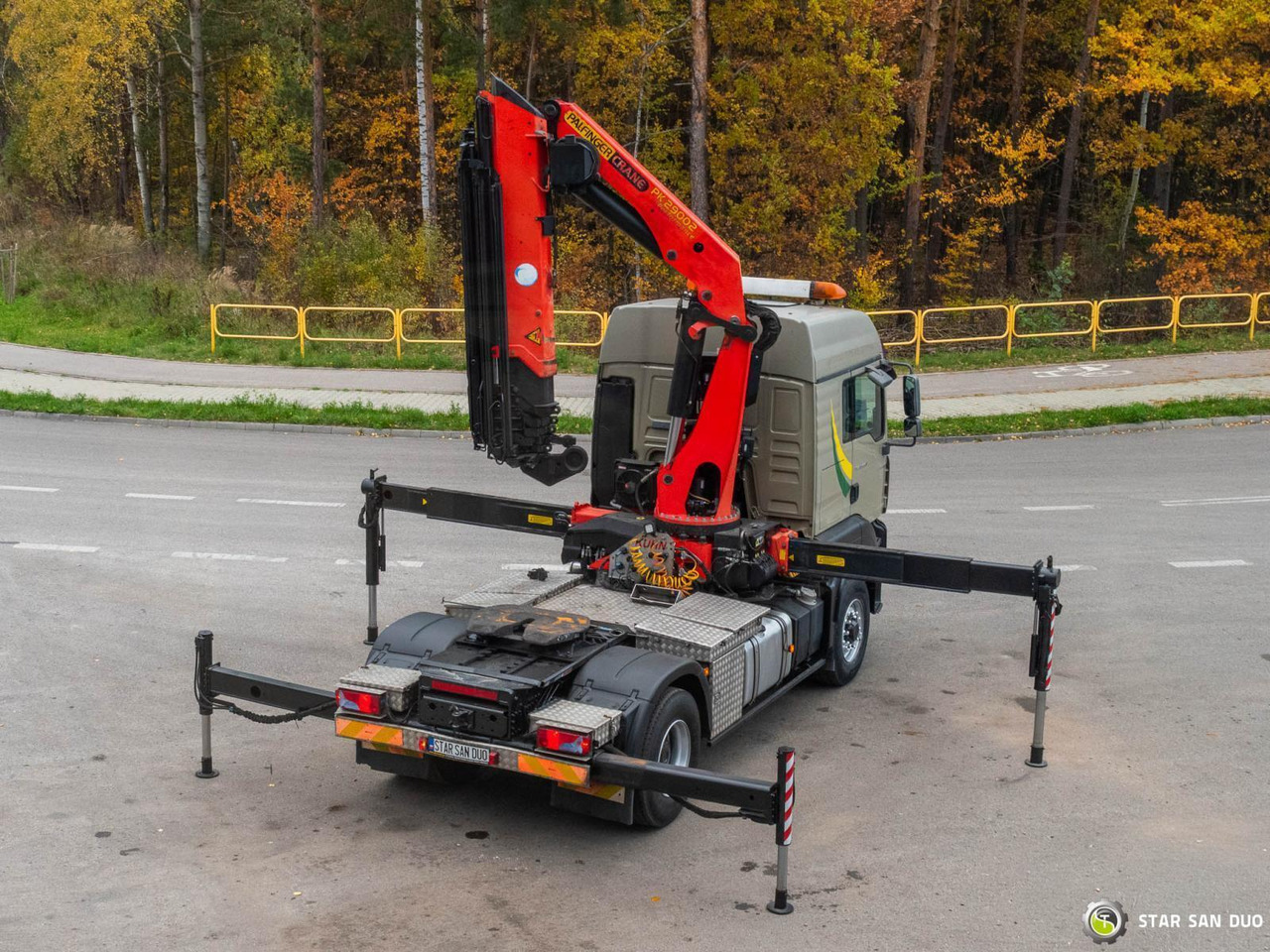 Crane truck : picture 6