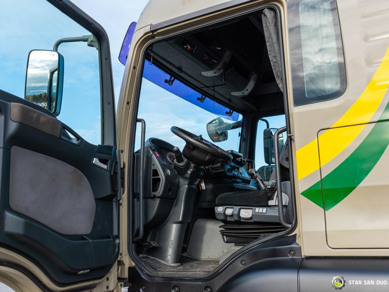 Crane truck : picture 17