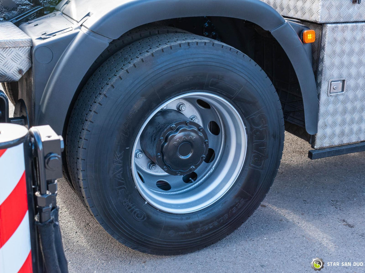 Crane truck : picture 28