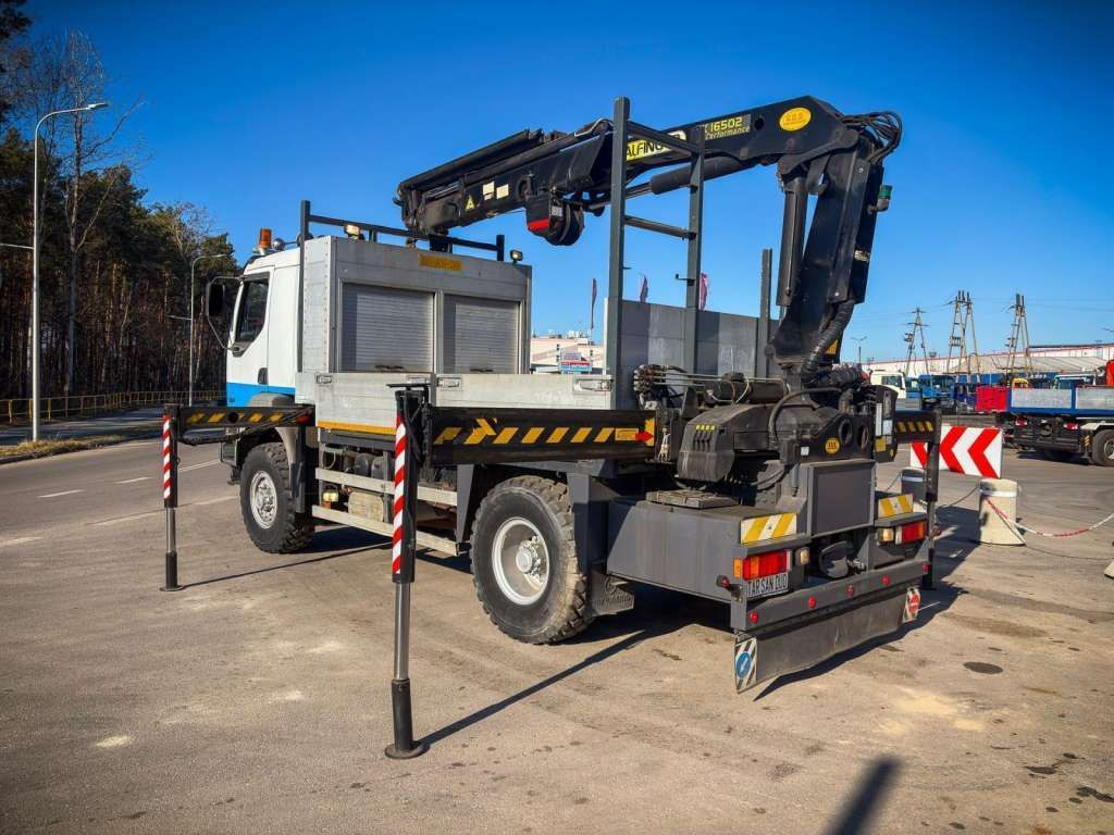 Renault KERAX 270 4x4 PALFINGER PK 16502 CRANE WINCH - Crane truck, Dropside/ Flatbed truck: picture 4 Renault KERAX 270 4x4 PALFINGER PK 16502 CRANE WINCH - Crane truck, Dropside/ Flatbed truck: picture 4