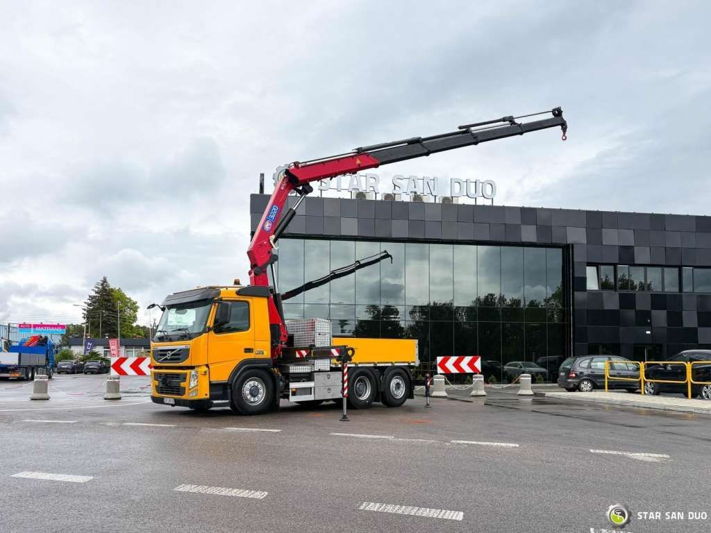 Tractor unit Volvo  FM 460 6x4x4 HMF 3220 Crane HDS: picture 9