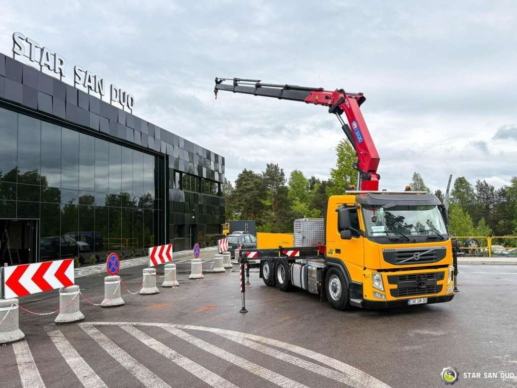 Tractor unit Volvo  FM 460 6x4x4 HMF 3220 Crane HDS: picture 6