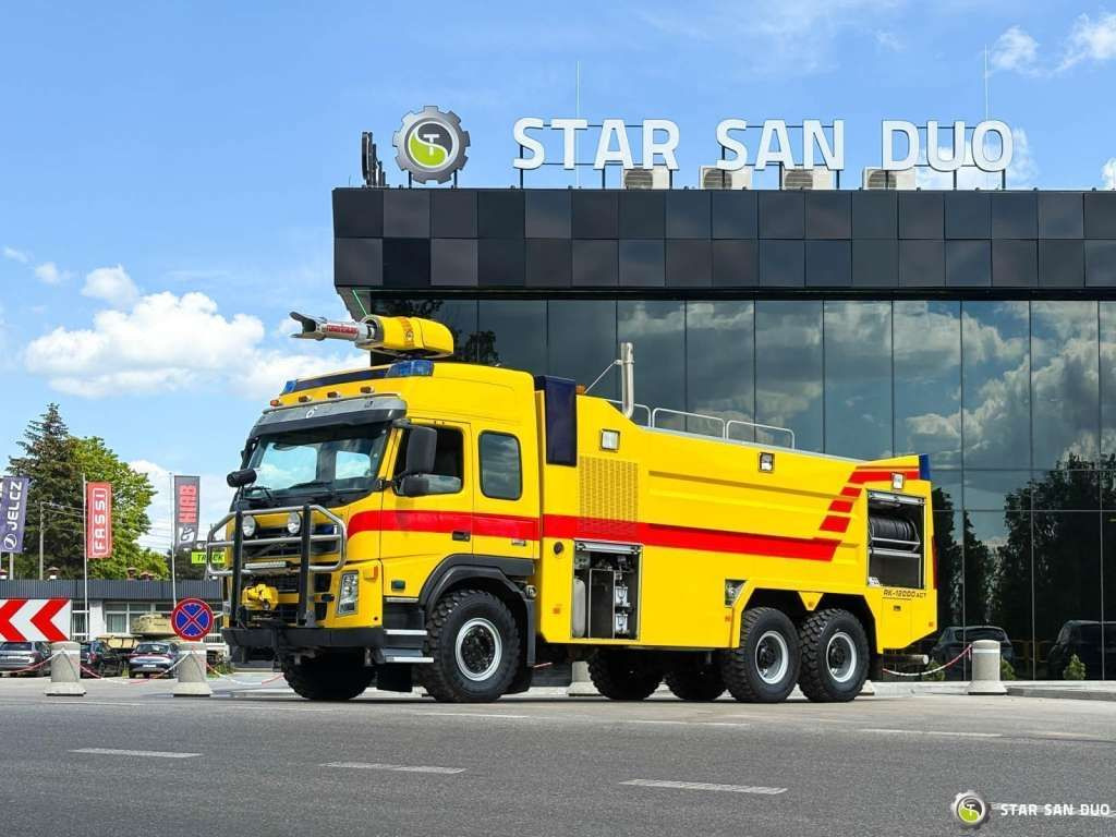 Volvo FM 460 6x6 Rosenbauer Fire Truck LSP Water Tank - Truck: picture 5 Volvo FM 460 6x6 Rosenbauer Fire Truck LSP Water Tank - Truck: picture 5