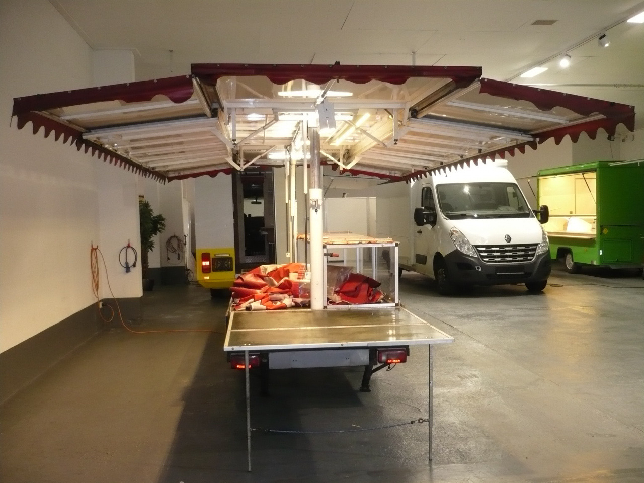 Verkaufsanhänger Alf - Vending trailer: picture 5 Verkaufsanhänger Alf - Vending trailer: picture 5