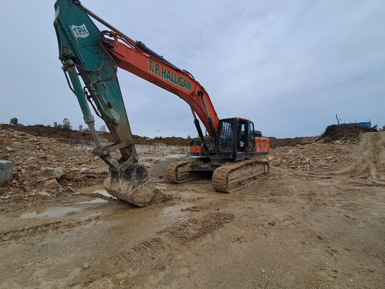 Crawler excavator DOOSAN DX 420 LC: picture 11