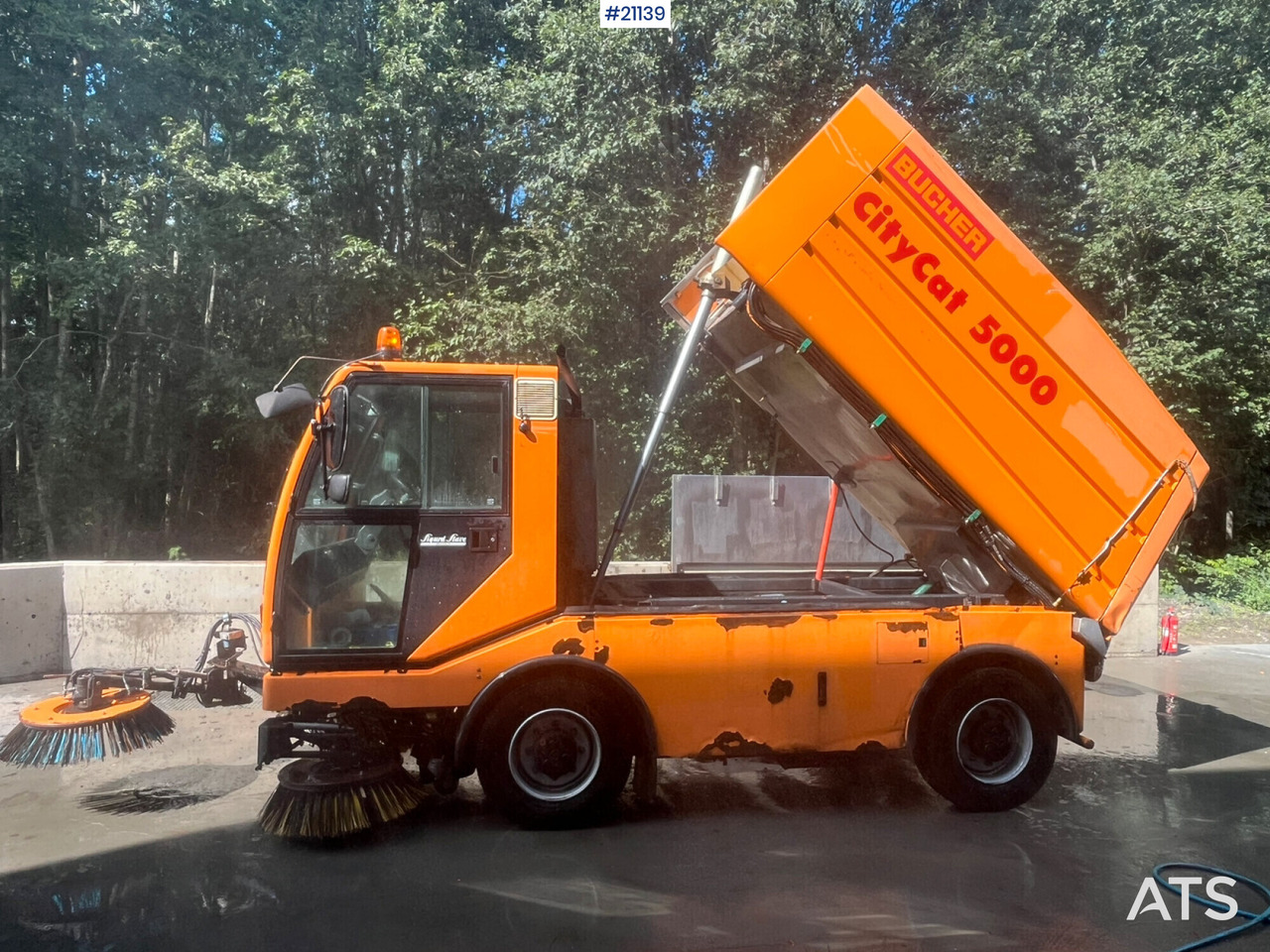 Bucher CityCat 5000 Feiebil - Road sweeper: picture 1 Bucher CityCat 5000 Feiebil - Road sweeper: picture 1