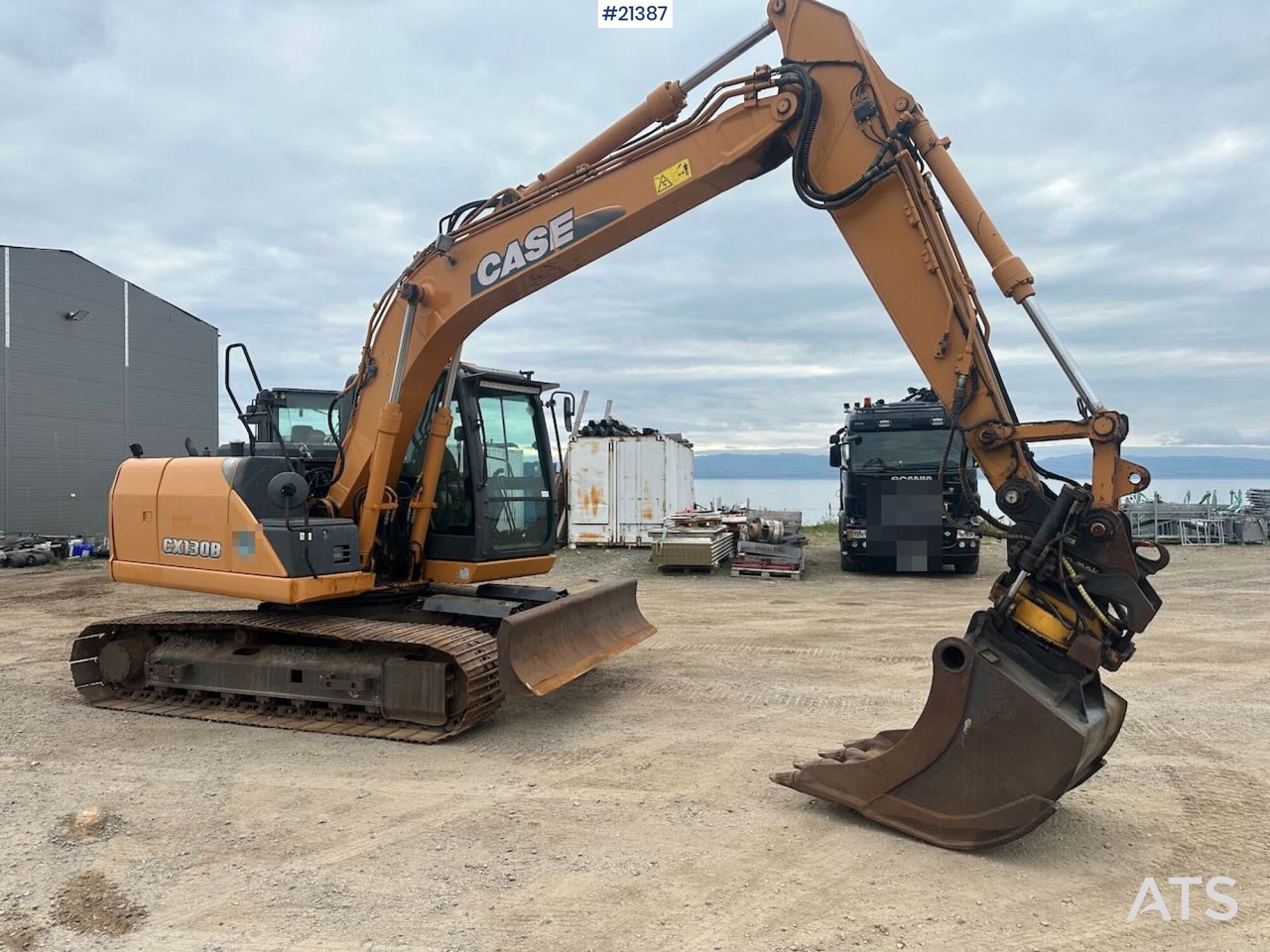 Case 2011 Case CX130B gravemaskin m/ rototilt og to skuffer. SE VIDEO. - Excavator: picture 4 Case 2011 Case CX130B gravemaskin m/ rototilt og to skuffer. SE VIDEO. - Excavator: picture 4