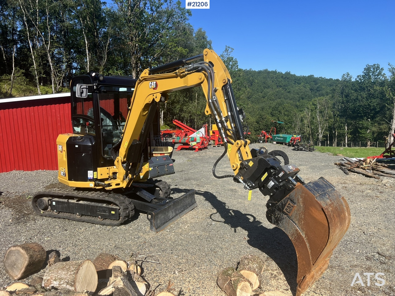 Caterpillar 302.7 CR gravemaskin m/ rototilt, pusseskuff,graveskuffe,klype og grøfteskuffe - Mini excavator: picture 1 Caterpillar 302.7 CR gravemaskin m/ rototilt, pusseskuff,graveskuffe,klype og grøfteskuffe - Mini excavator: picture 1