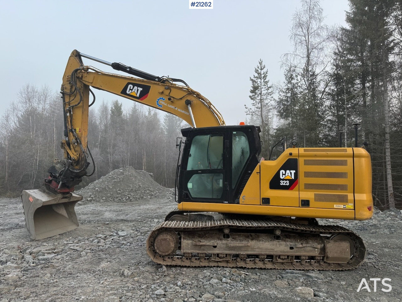 Caterpillar 323 - Crawler excavator: picture 1 Caterpillar 323 - Crawler excavator: picture 1