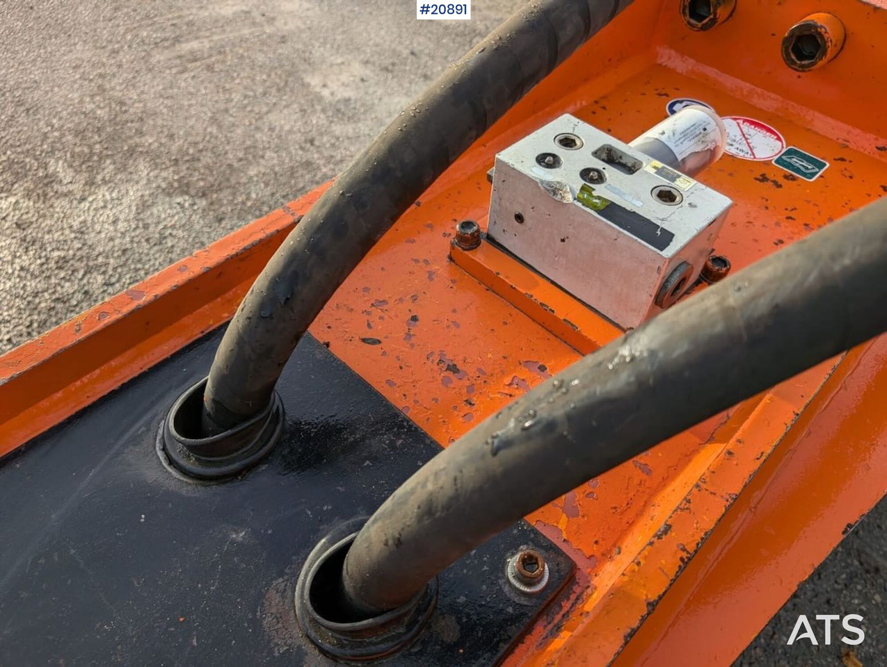 Danda DandA Silence 550V Pigghammer med G90-feste - Hydraulic hammer for Construction machinery: picture 4 Danda DandA Silence 550V Pigghammer med G90-feste - Hydraulic hammer for Construction machinery: picture 4