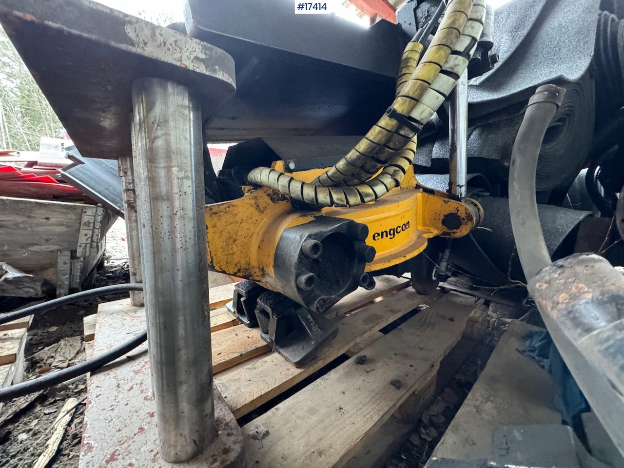 Engcon Rototilt - Tiltrotator for Construction machinery: picture 5 Engcon Rototilt - Tiltrotator for Construction machinery: picture 5