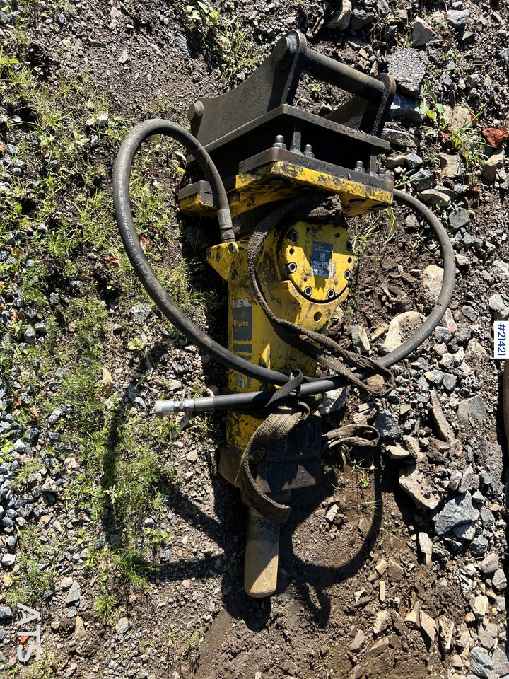 Epiroc SB452 - Hydraulic hammer: picture 1 Epiroc SB452 - Hydraulic hammer: picture 1