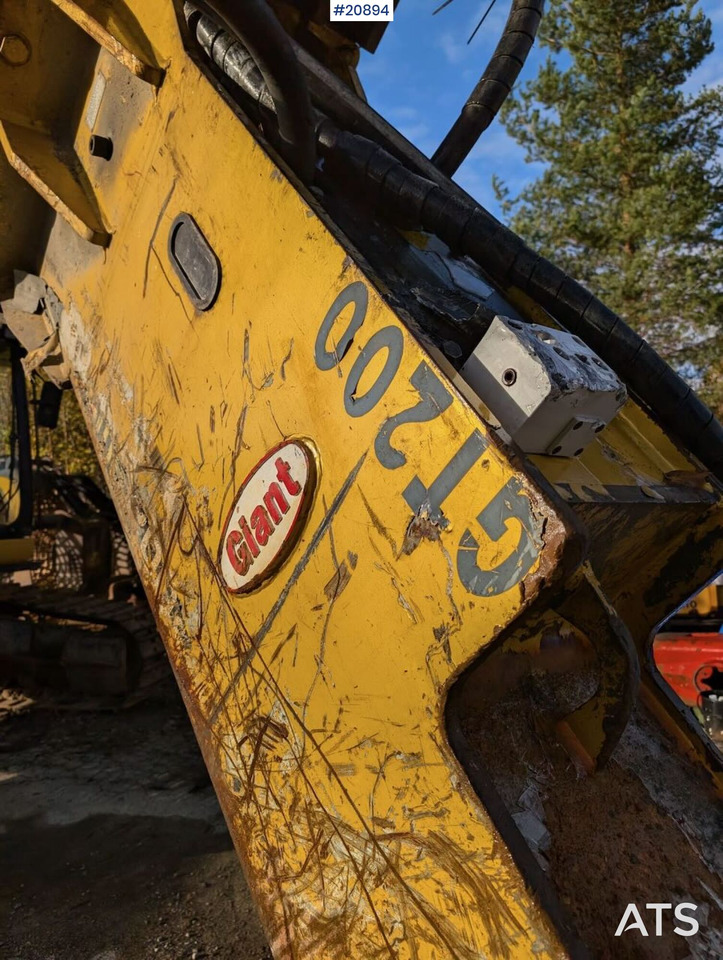 Giant 2009 GIANT GT200 pigghammer m/ KM3 feste. - Hydraulic hammer for Construction machinery: picture 2 Giant 2009 GIANT GT200 pigghammer m/ KM3 feste. - Hydraulic hammer for Construction machinery: picture 2