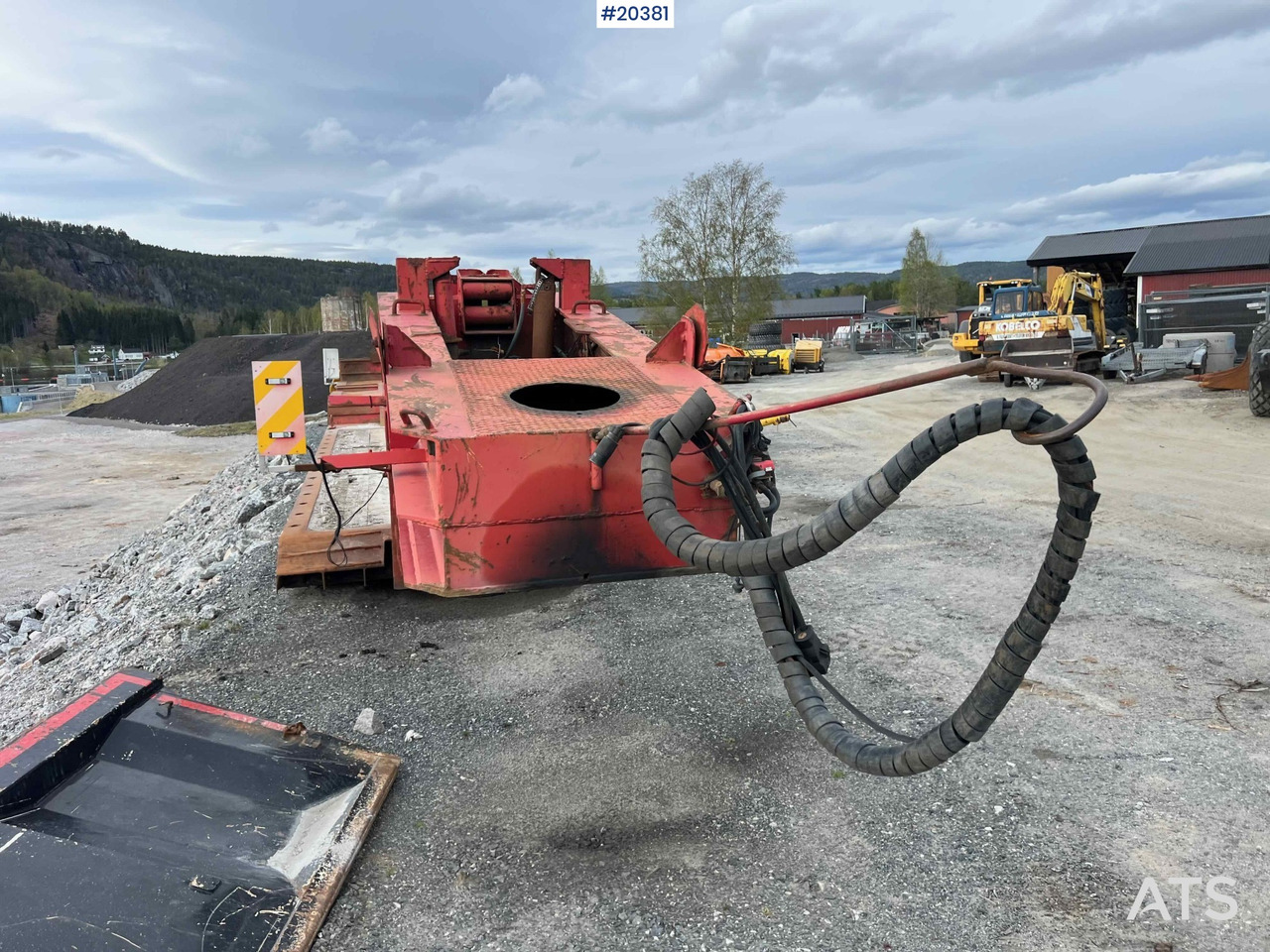 Hafo 3 axle Well trolley Rep.Object - Low loader semi-trailer: picture 4 Hafo 3 axle Well trolley Rep.Object - Low loader semi-trailer: picture 4