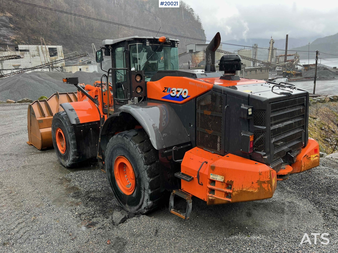 Wheel loader Hitachi zw370-6: picture 22