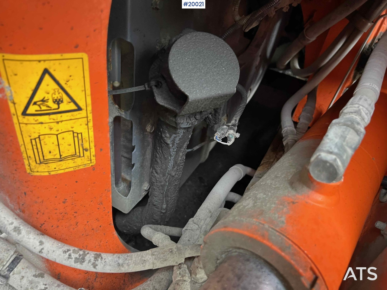Wheel loader Hitachi zw370-6: picture 43