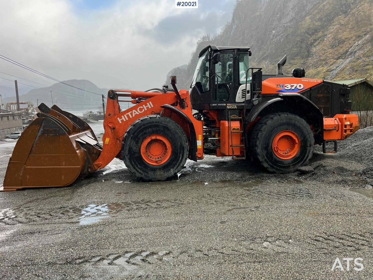 Wheel loader Hitachi zw370-6: picture 6