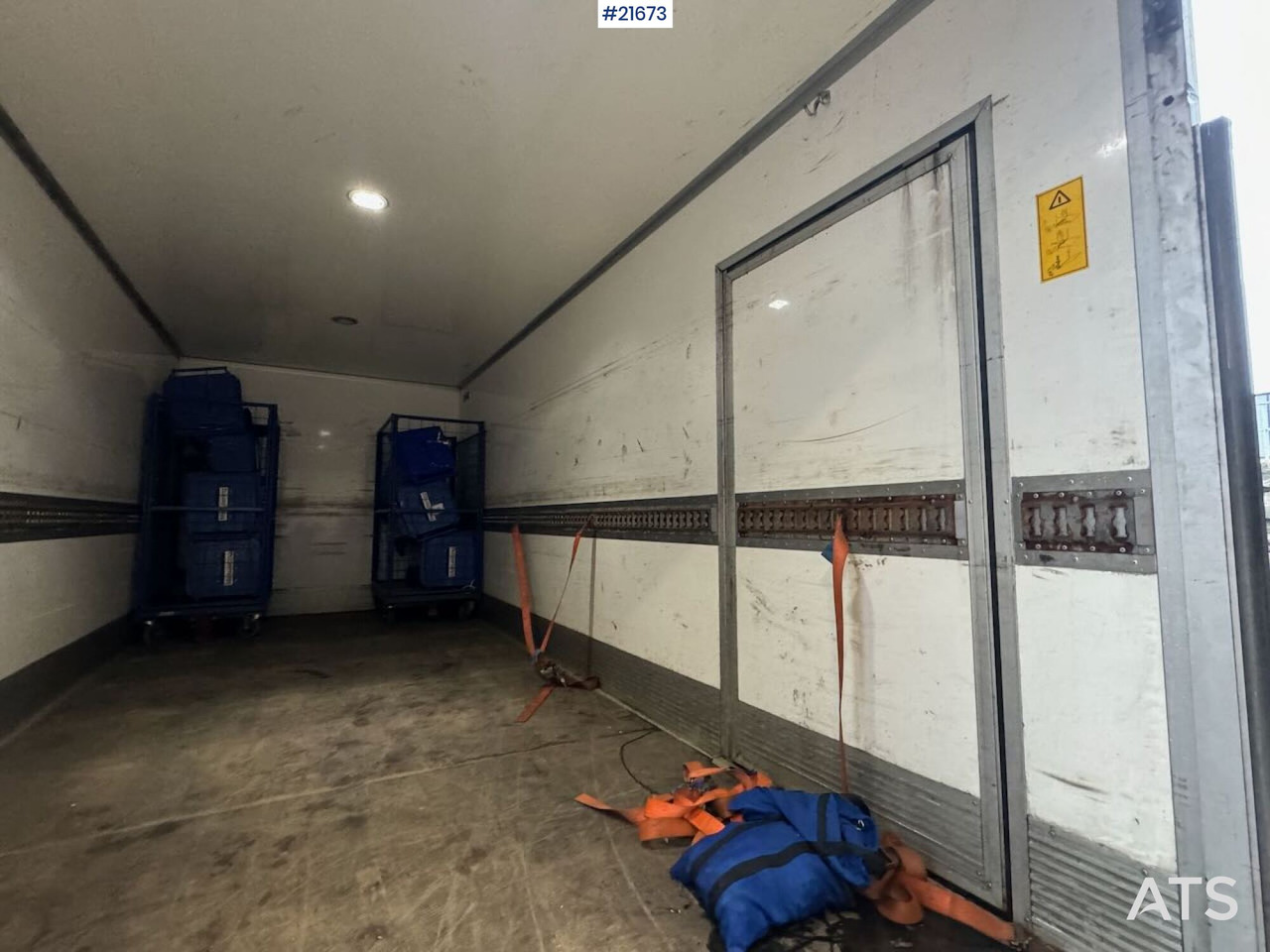 Box truck Iveco 75E-210 4x2 skapbil m/ lift SE VIDEO: picture 16