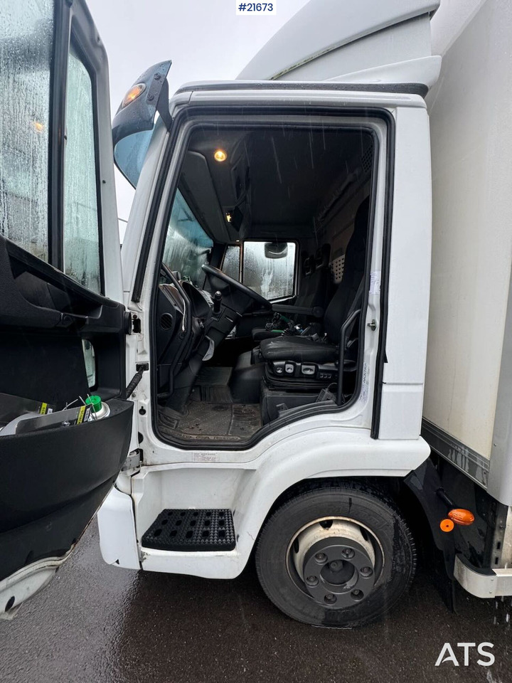 Box truck Iveco 75E-210 4x2 skapbil m/ lift SE VIDEO: picture 23
