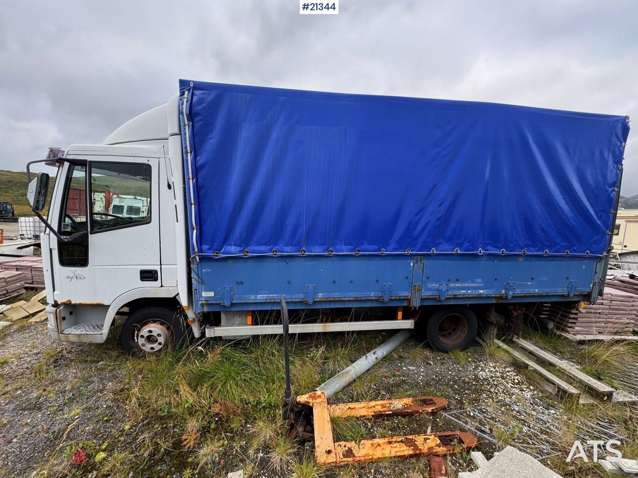 Iveco Eurocargo - Curtainsider truck: picture 2 Iveco Eurocargo - Curtainsider truck: picture 2