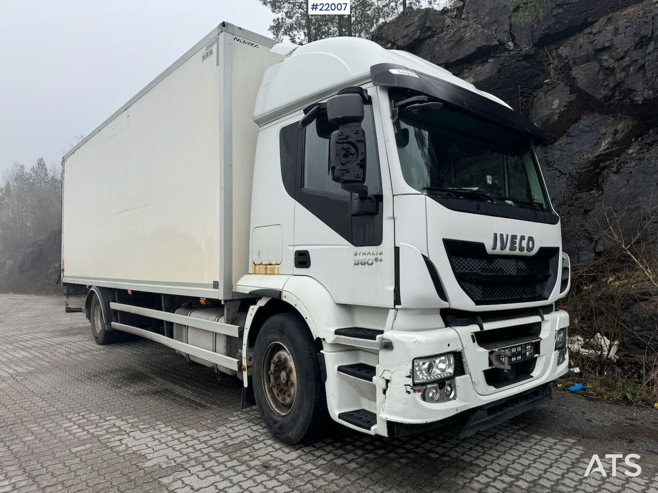Iveco Stralis 360 4x2 skapbil m/ full sideåping. Rep objekt. - Box truck: picture 1 Iveco Stralis 360 4x2 skapbil m/ full sideåping. Rep objekt. - Box truck: picture 1