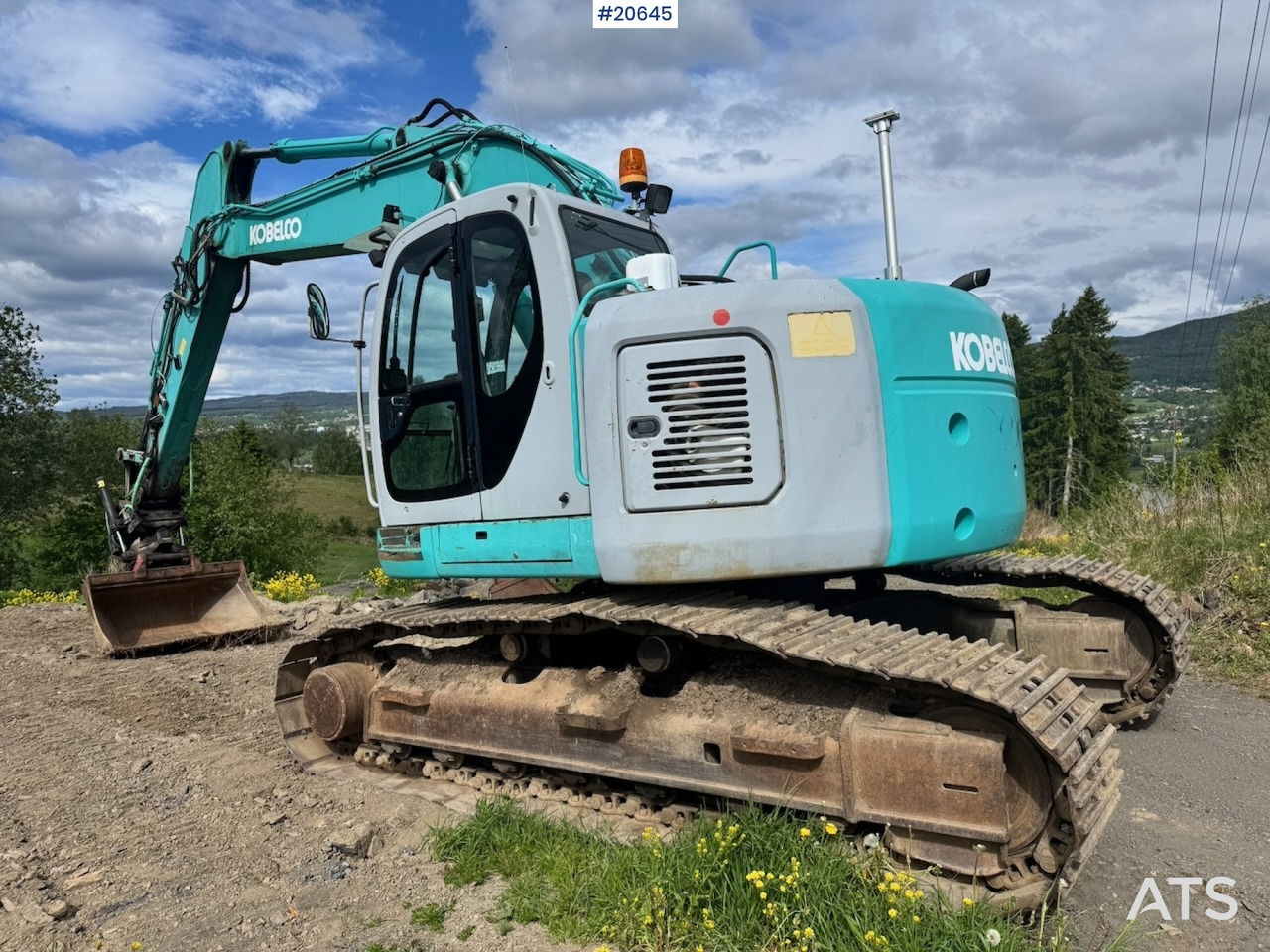 Kobelco SK235SR - Excavator: picture 3 Kobelco SK235SR - Excavator: picture 3