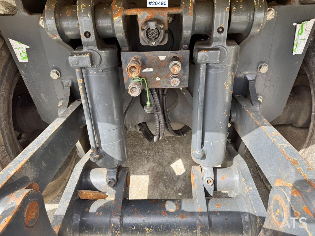 Leasing of Komatsu PW160-8 Komatsu PW160-8: picture 16 Leasing of Komatsu PW160-8 Komatsu PW160-8: picture 16