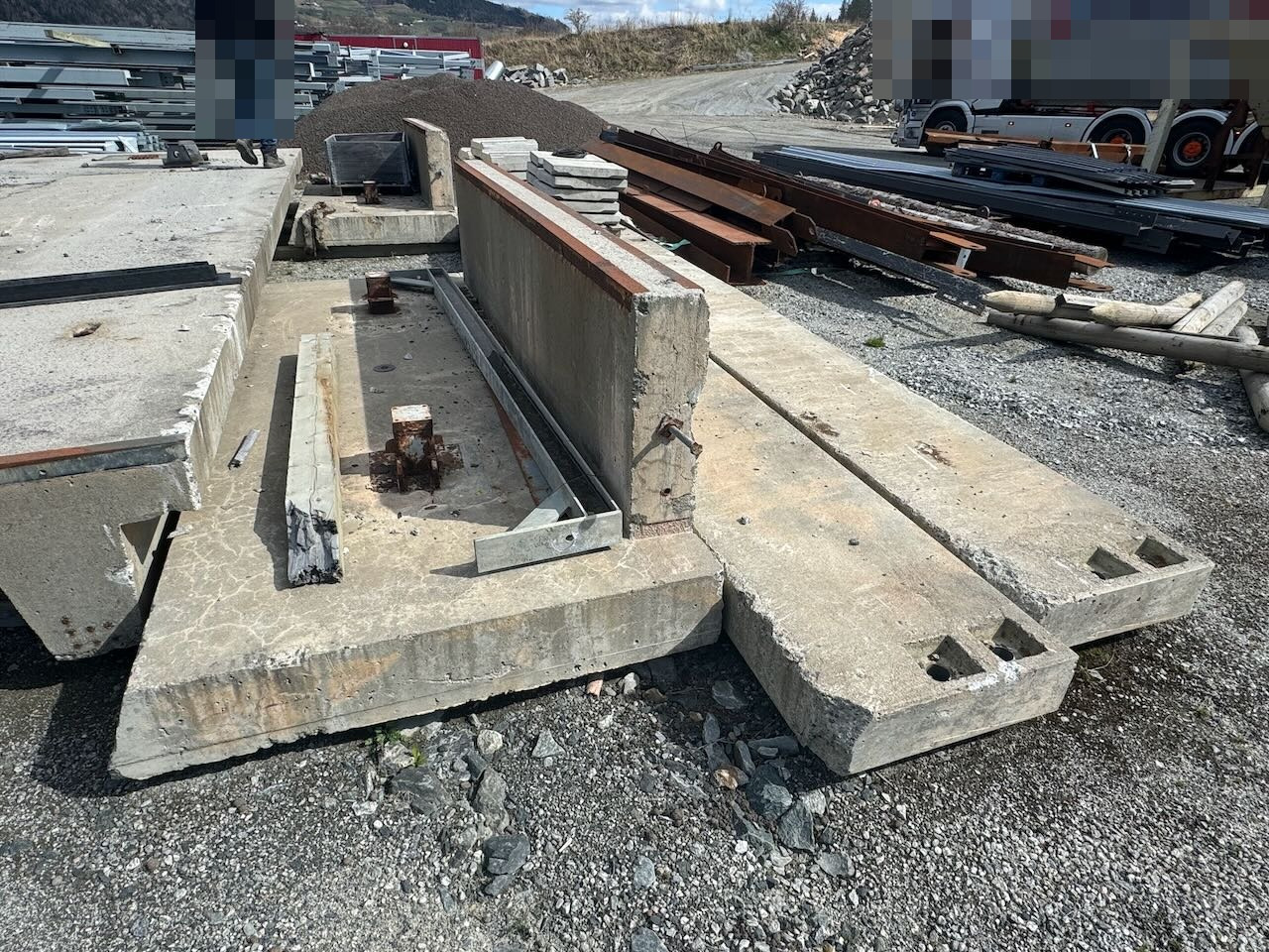 Lastebilvekt Lastebilvekt - Tool/ Equipment: picture 1 Lastebilvekt Lastebilvekt - Tool/ Equipment: picture 1