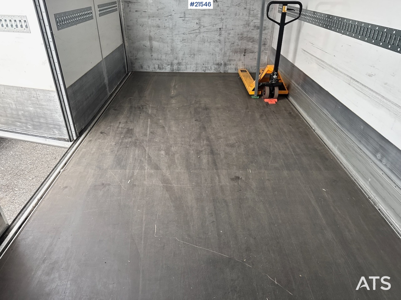 Leasing of Mercedes Actros 1833 Mercedes Actros 1833: picture 24 Leasing of Mercedes Actros 1833 Mercedes Actros 1833: picture 24