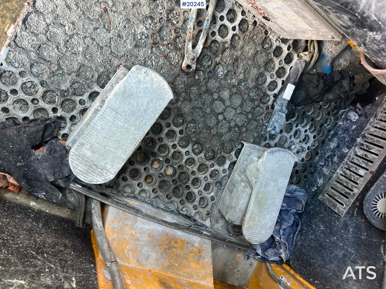 Leasing of Mercedes Actros 2641 6x4 M/ 2008 AMV 7450 Betong sprøyterigg påbygg Mercedes Actros 2641 6x4 M/ 2008 AMV 7450 Betong sprøyterigg påbygg: picture 39 Leasing of Mercedes Actros 2641 6x4 M/ 2008 AMV 7450 Betong sprøyterigg påbygg Mercedes Actros 2641 6x4 M/ 2008 AMV 7450 Betong sprøyterigg påbygg: picture 39