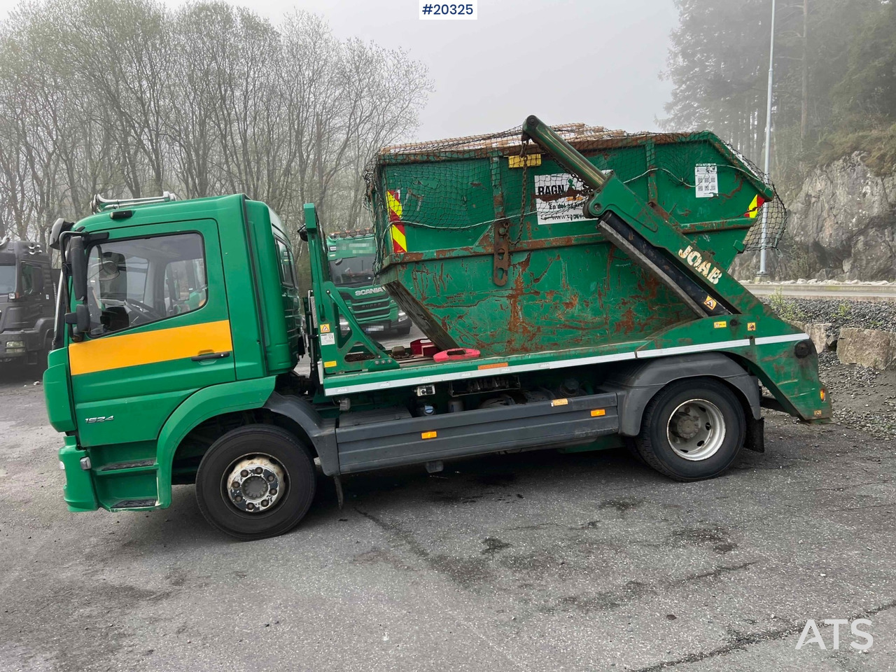 Skip loader truck Mercedes Atego 1524: picture 26