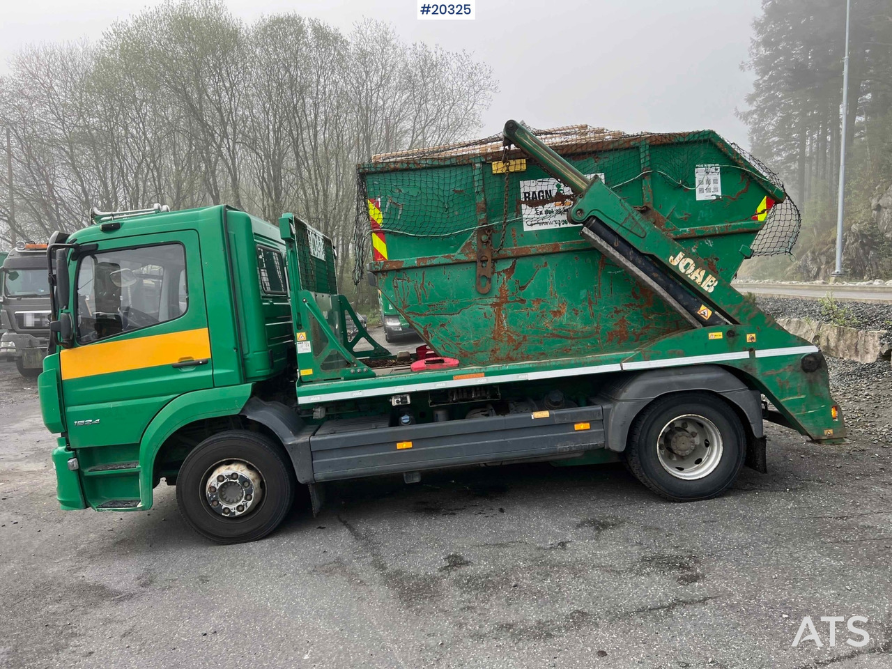 Skip loader truck Mercedes Atego 1524: picture 25
