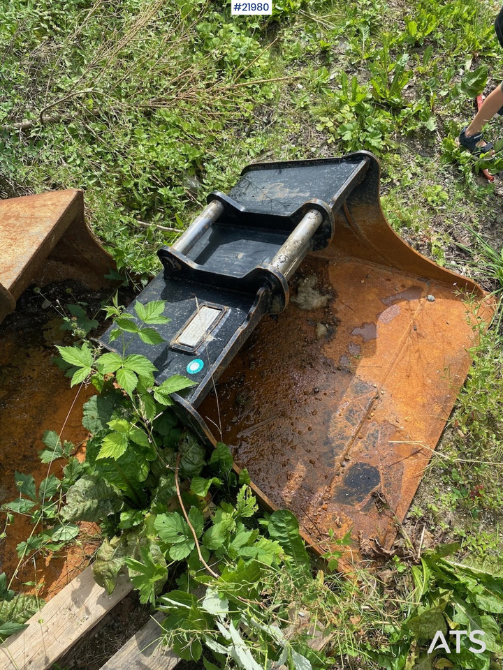 Rototilt S40 feste - Bucket: picture 3 Rototilt S40 feste - Bucket: picture 3